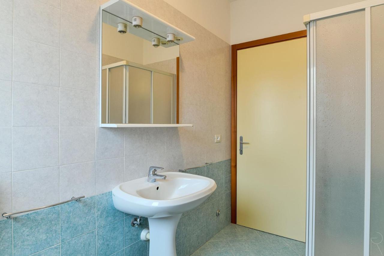 Stella D'Oro Apartment Каорле Екстериор снимка