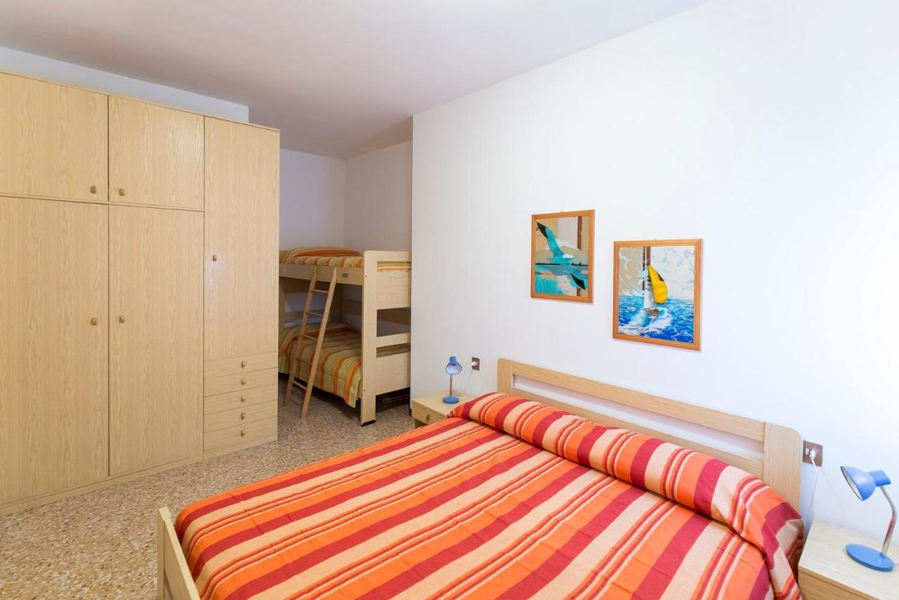 Stella D'Oro Apartment Каорле Екстериор снимка